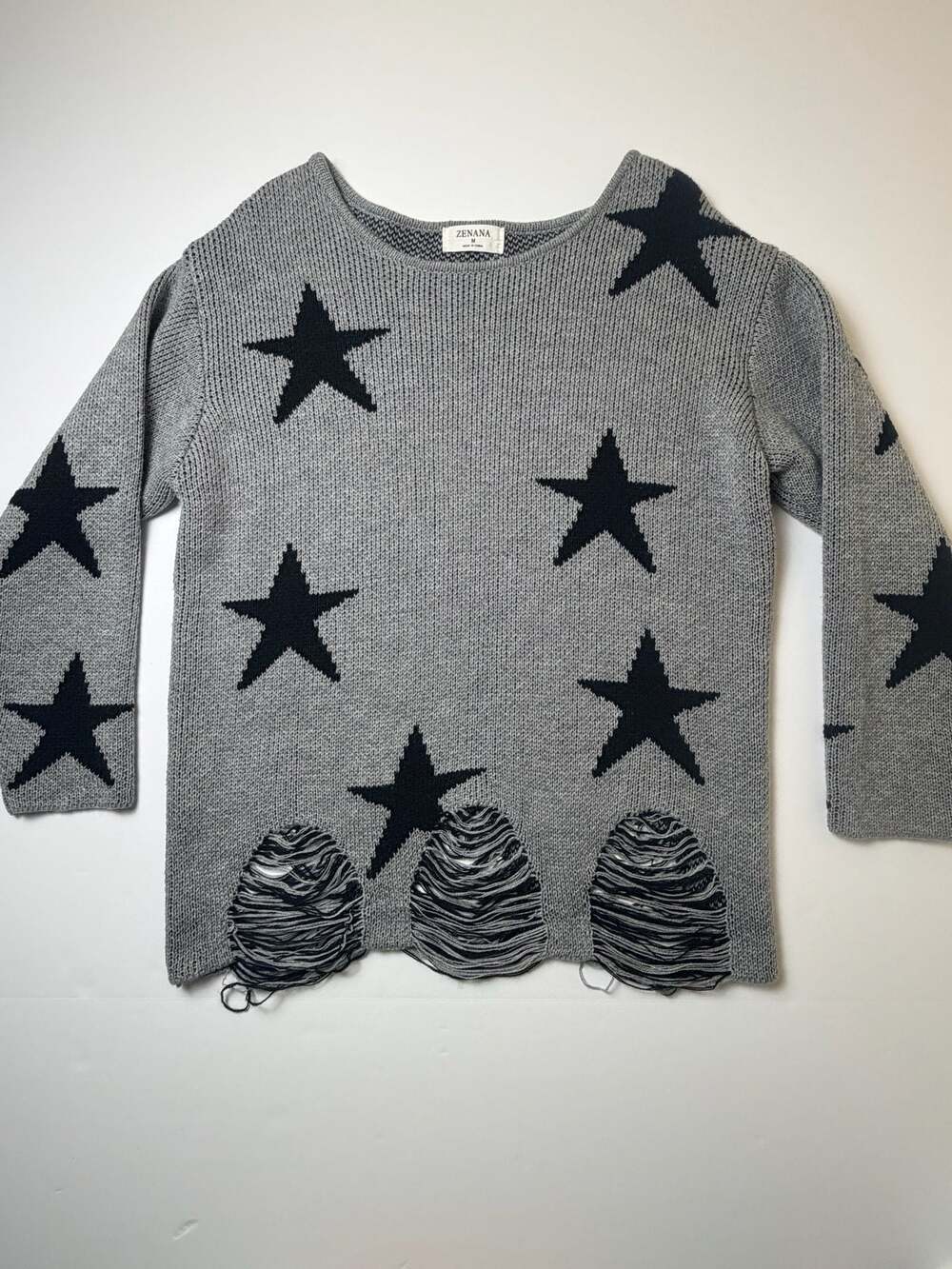 Zenana Distressed Star Knit Sweater Gray Black Long Sleeve Women’s Medium